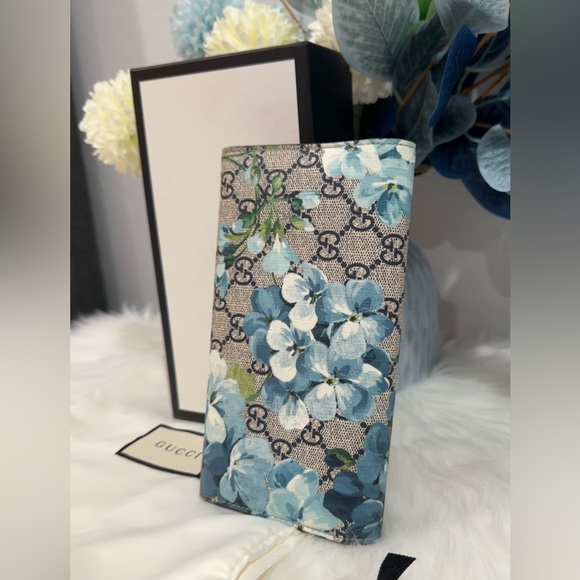 Like New GUCCI GG Supreme Blooms Wallet w Box & Dustbag - Picture 10 of 16
